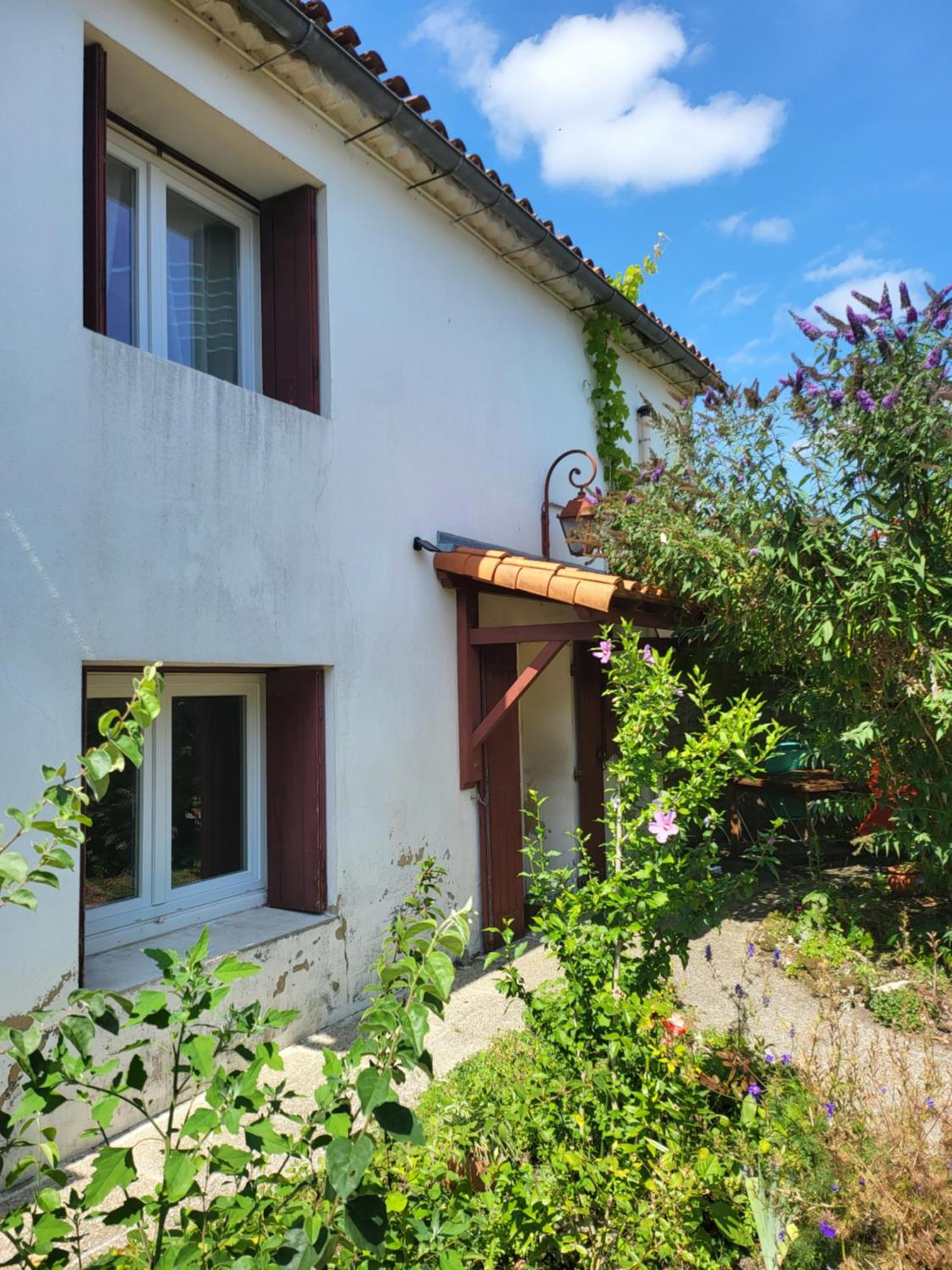 La Maison Rouge Paisible Maison De Pays Saujon Exterior photo